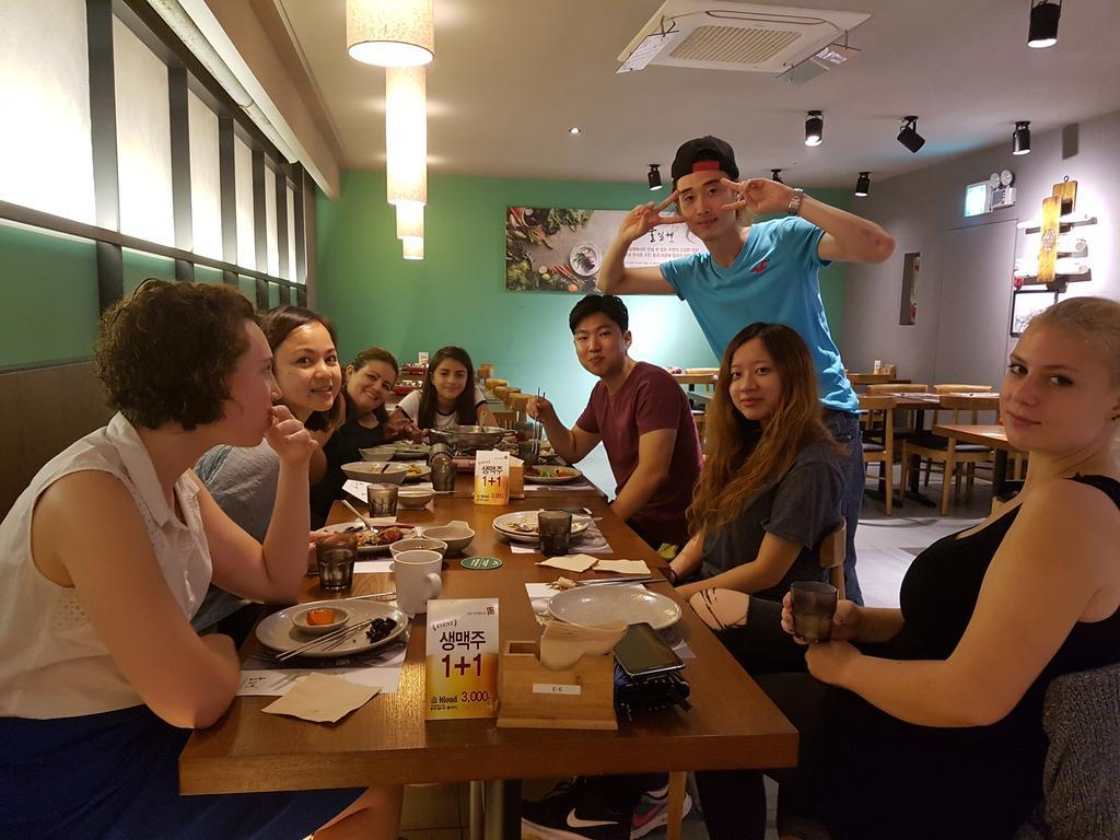 Comeinn Guesthouse Hongdae - Female Only โซล ภายนอก รูปภาพ