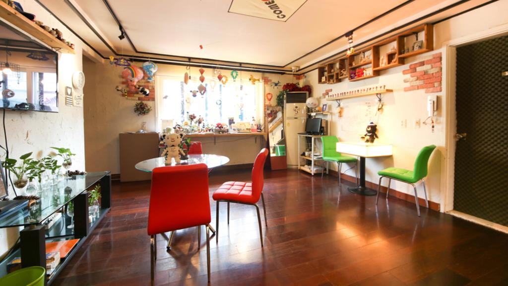 Comeinn Guesthouse Hongdae - Female Only โซล ภายนอก รูปภาพ