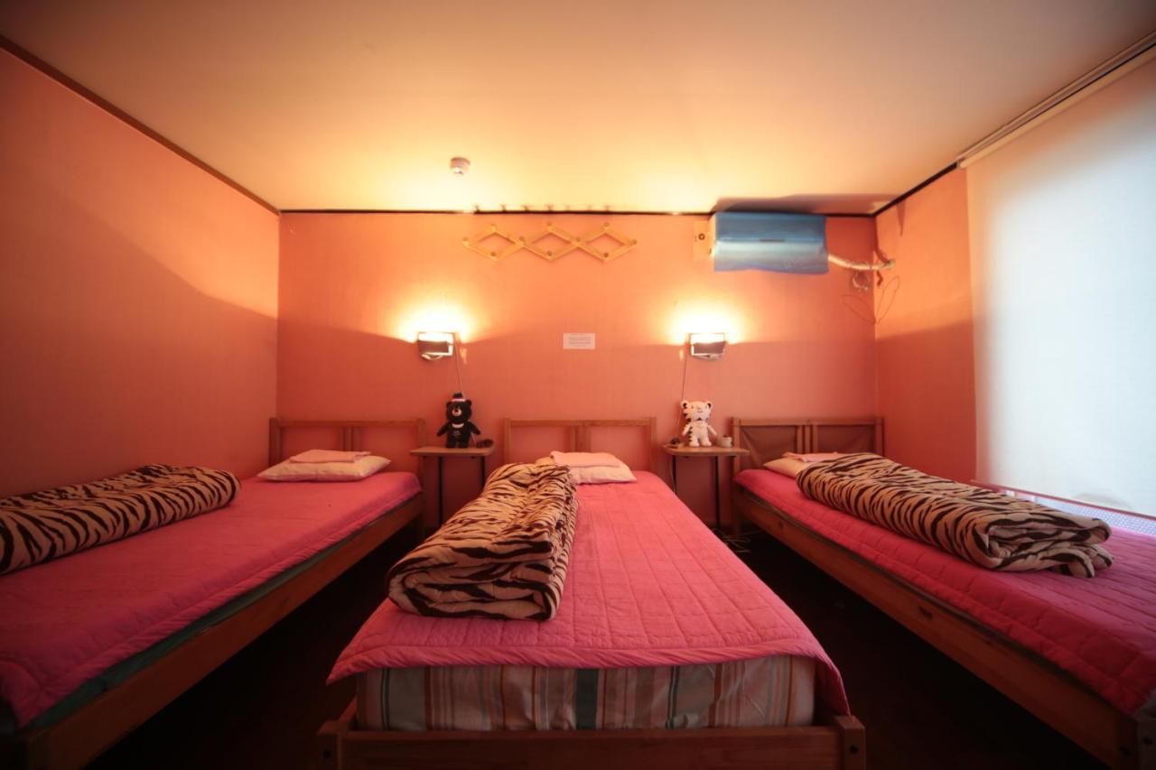 Comeinn Guesthouse Hongdae - Female Only โซล ภายนอก รูปภาพ