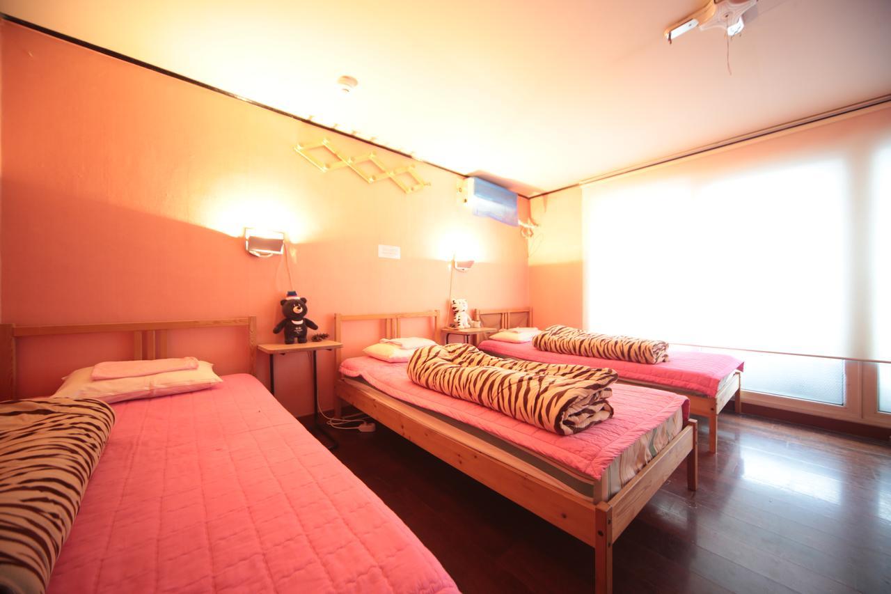 Comeinn Guesthouse Hongdae - Female Only โซล ภายนอก รูปภาพ