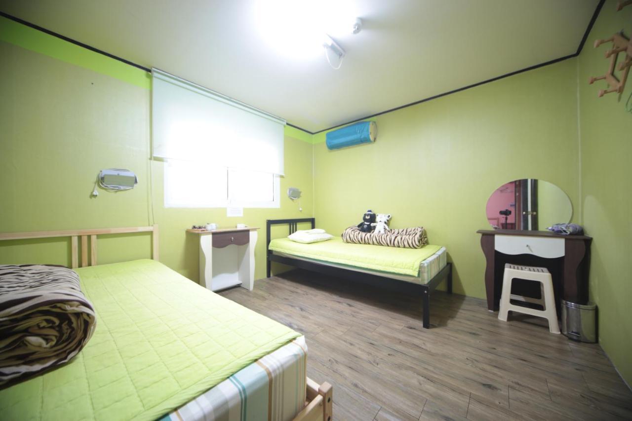 Comeinn Guesthouse Hongdae - Female Only โซล ภายนอก รูปภาพ