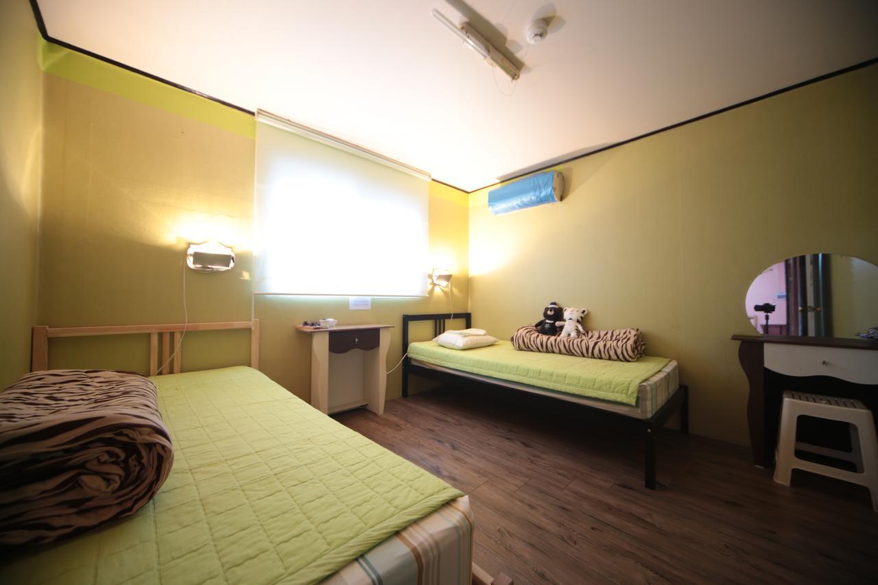 Comeinn Guesthouse Hongdae - Female Only โซล ภายนอก รูปภาพ